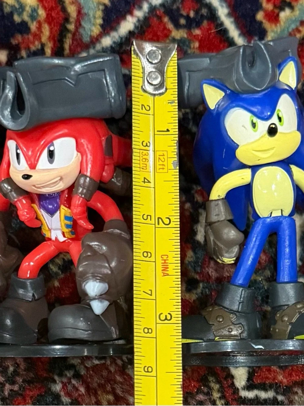 SONIC THE HEDGEHOG NETFLIX   COLLECTIBLE ACTION FIGURES.LOF OF 6 TOYS.